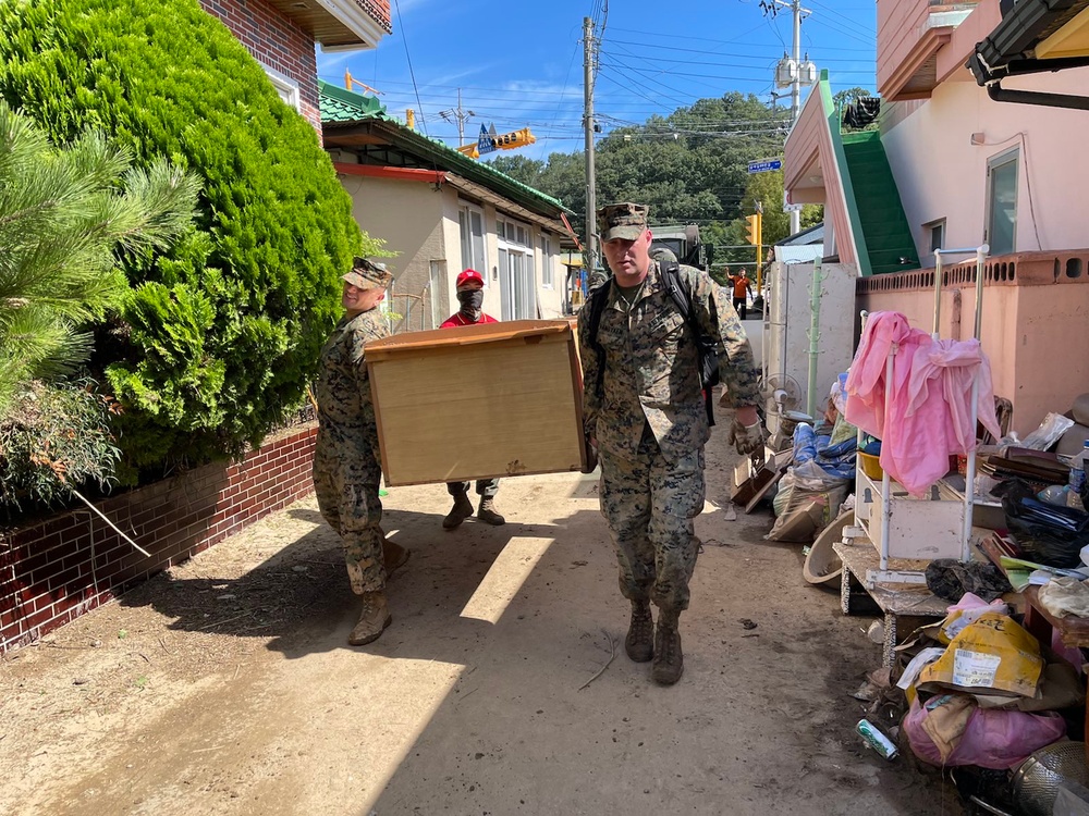 ROK-U.S. Conduct Disaster Relief, Efforts, Janggi-myeon