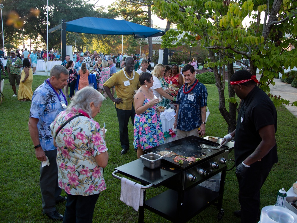 Luau Community Reception