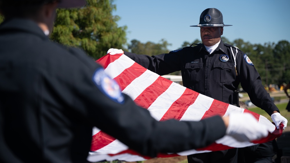 City of Mandeville Honors Fallen Marine Veteran, Police Captain with Memorial Dedication