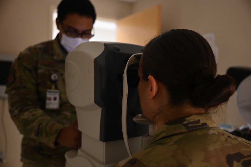 Airmen step up to lead 633d MDG clinic