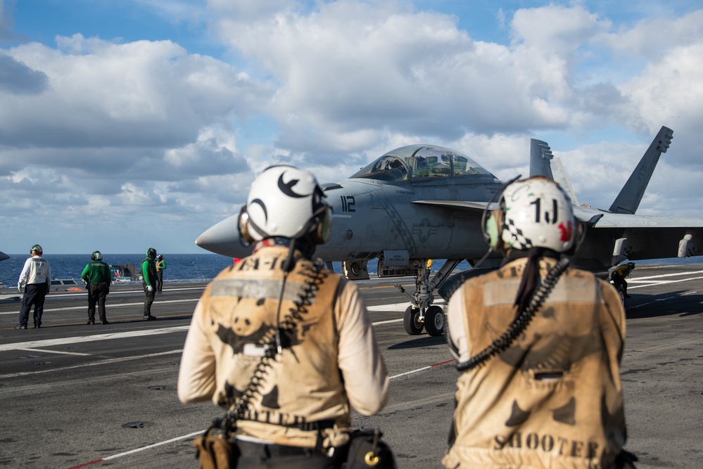 USS Ronald Reagan (CVN 76) conducts flight operations