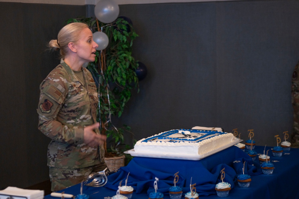JBPHH honors 75th Air Force birthday