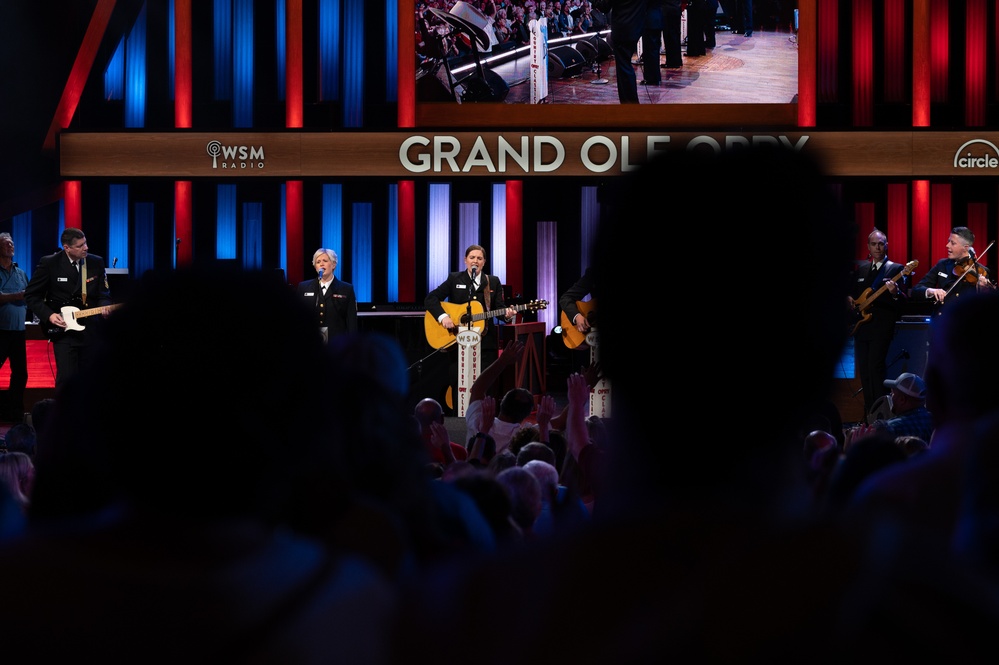 U.S. Navy Band Country Current wows at Grand ‘Ole Opry Concert