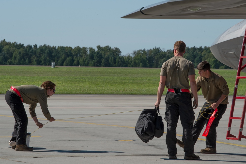 90 EFS Crew Chief for a Day