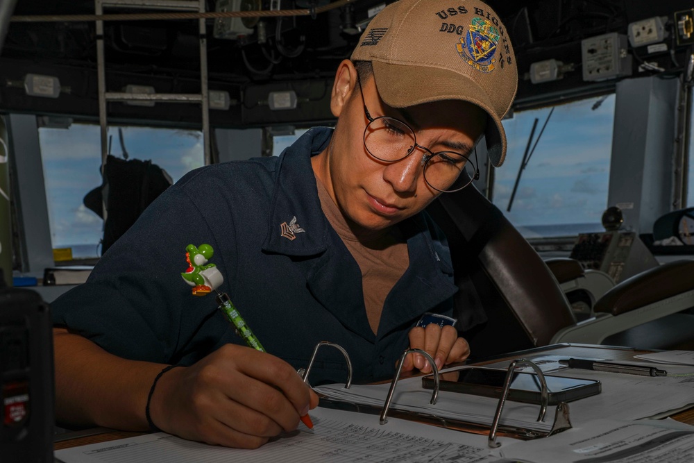 USS Higgins Conducts RAS With USNS Big Horn