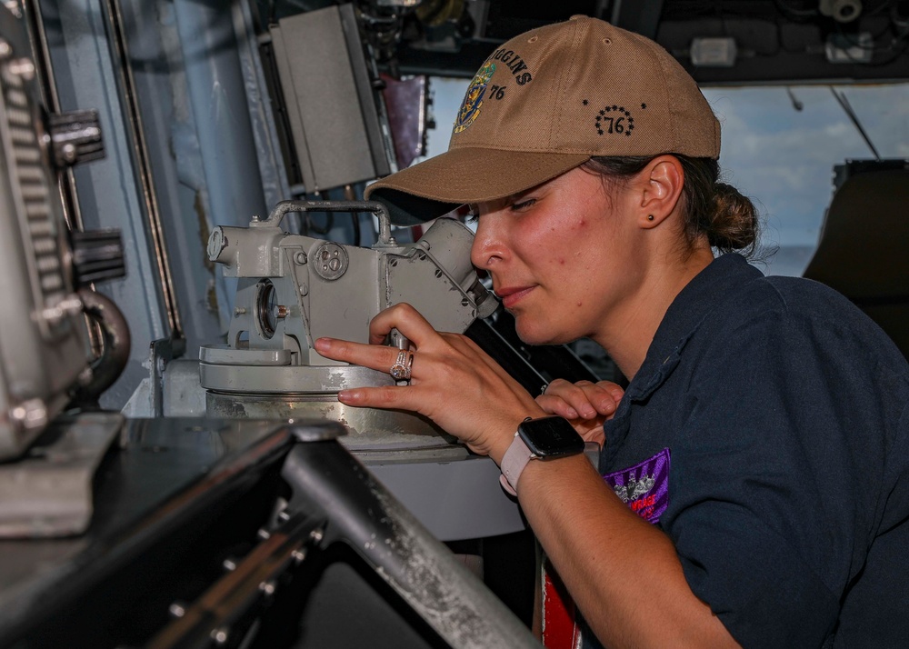 USS Higgins Conducts RAS With USNS Big Horn