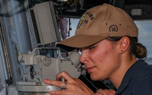 USS Higgins Conducts RAS With USNS Big Horn