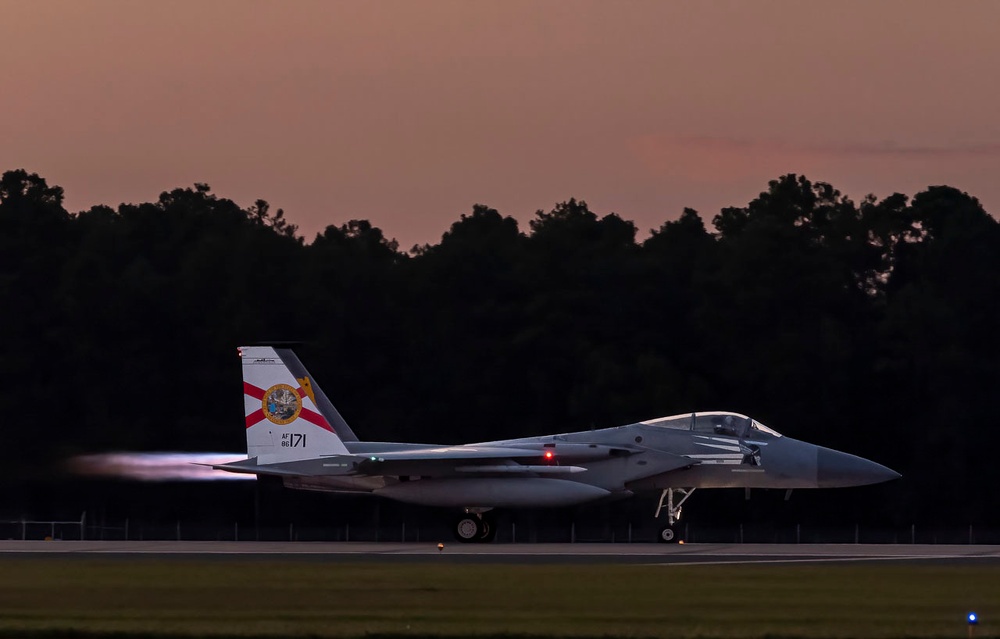 Florida 'Thunder' rumble at night