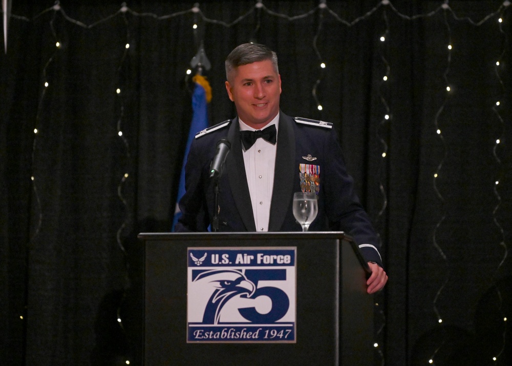 Team McChord celebrates Air Force’s 75th birthday