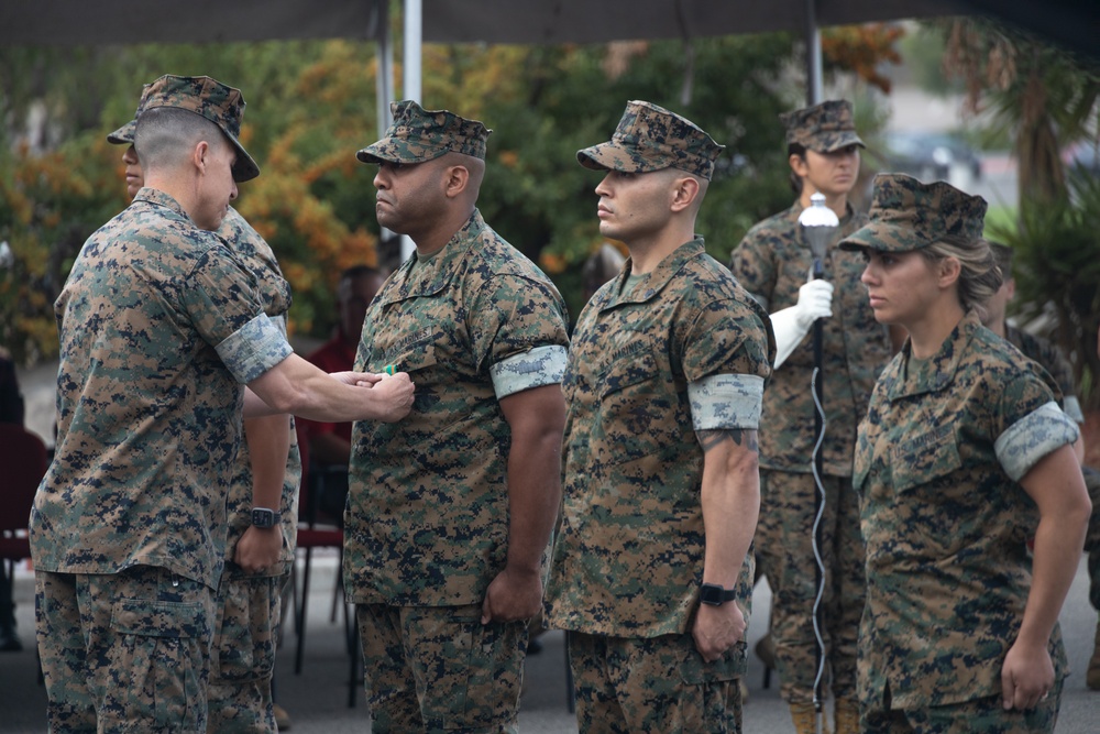 1st Marine Division Marines, sailors awarded during morning colors ceremony