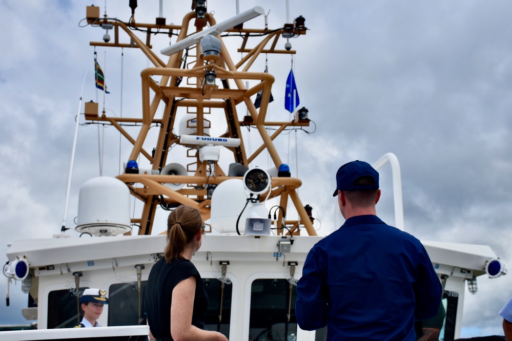 USCGC Oliver Henry hosts U.S. Embassy team in Pohnpei