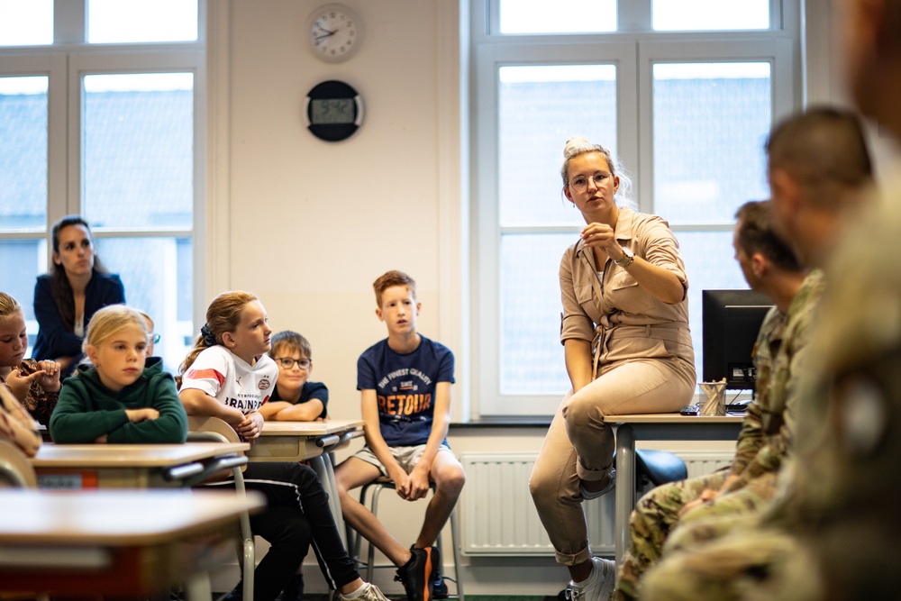 101st shares their stories during the 78th Anniversary of Market Garden