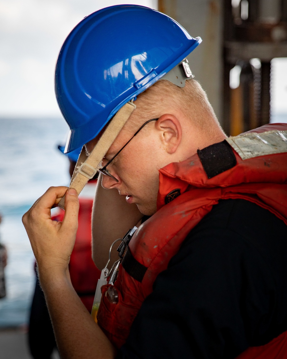 USS Ramage Conducts Replenishment-at-Sea