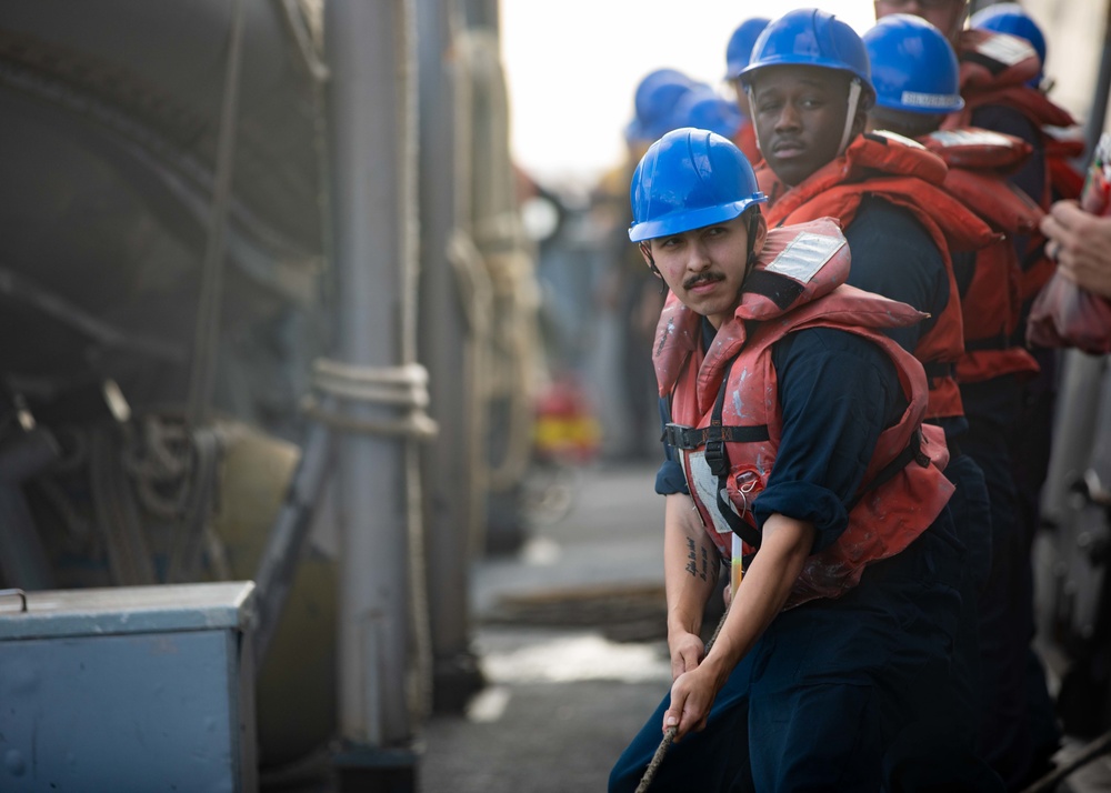 USS Ramage Conducts Replenishment-at-Sea