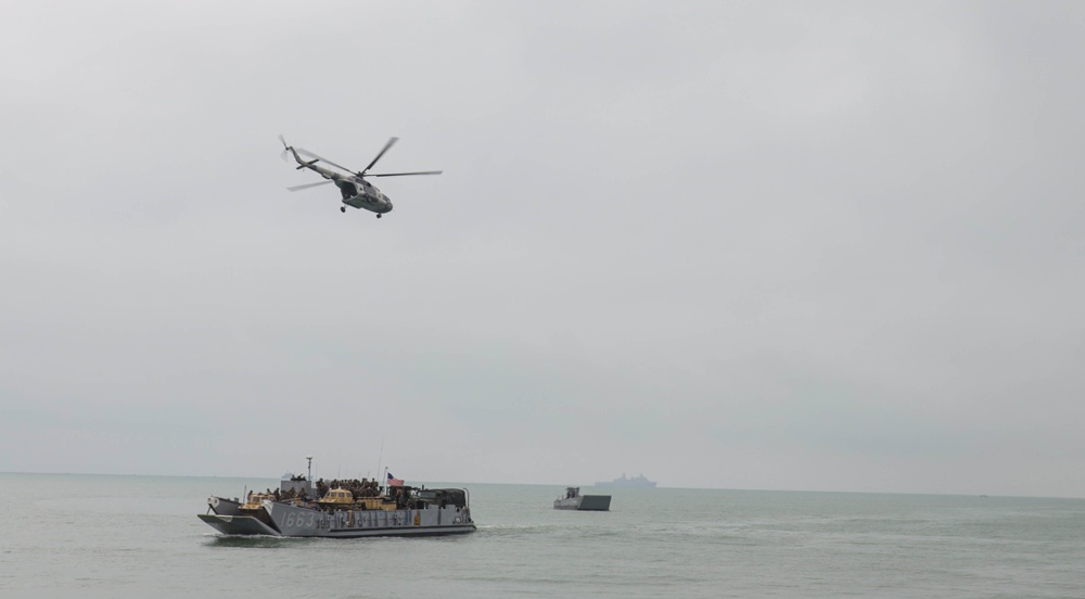UNITAS 2022: U.S. Marines Participate in Amphibious Landing with Partner Nations