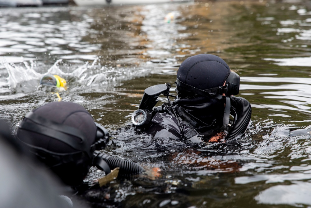UNITAS 2022: U.S. Naval Special Warfare Dives with Partner Nations