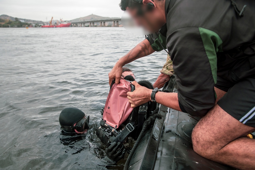 UNITAS 2022: U.S. Naval Special Warfare Dives with Partner Nations