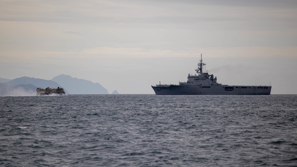 USS Rushmore conducts TRANSPORTEX