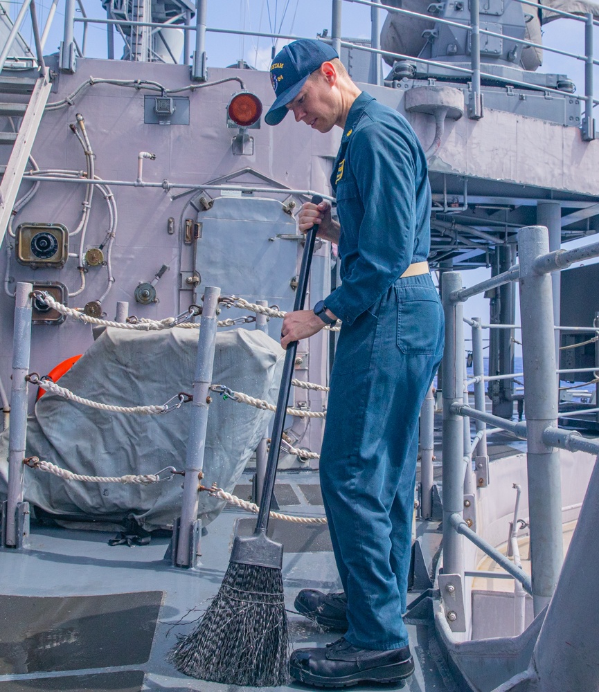 USS Antietam (CG 54) Fresh Water Wash Down