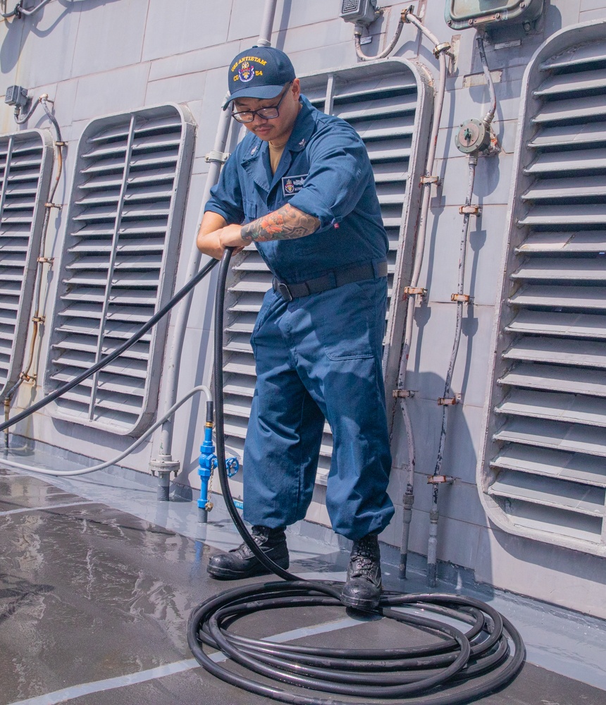 USS Antietam (CG 54) Fresh Water Wash Down
