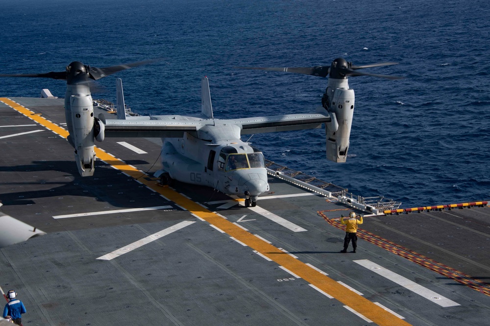 DVIDS - Images - USS America (LHA 6) Conducts Flight Operations [Image ...