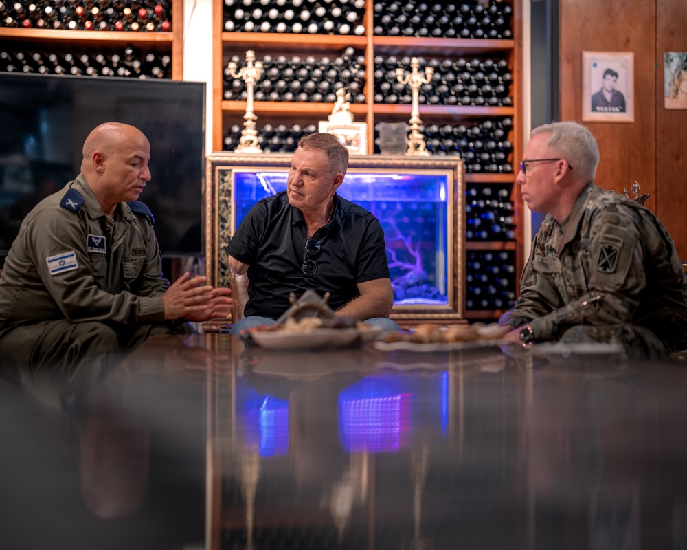 10TH AAMDC commanding general meets Lt. Col. Moshe Levy during a visit to Israel