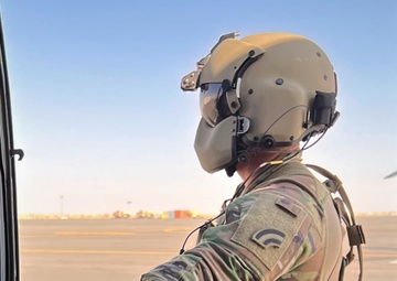 3-142nd AHB Trains Dust Landings in Kuwait