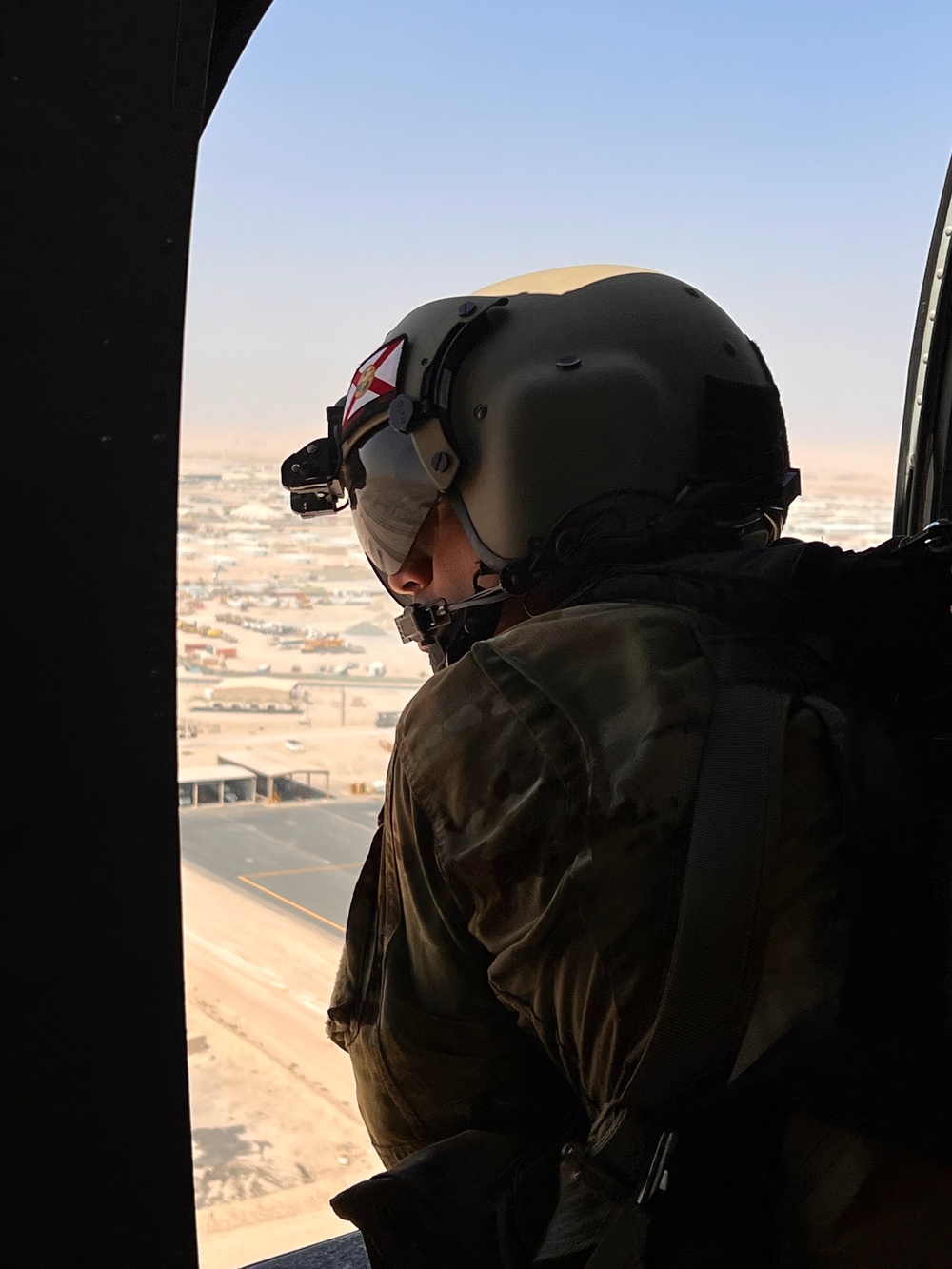 3-142nd AHB Trains Dust Landings in Kuwait