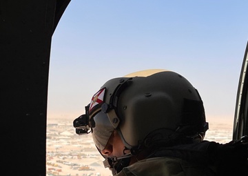 3-142nd AHB Trains Dust Landings in Kuwait