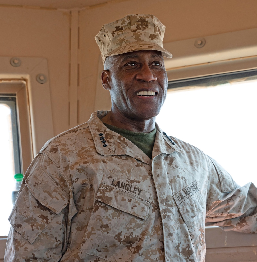 AFRICOM commander visits AB 201