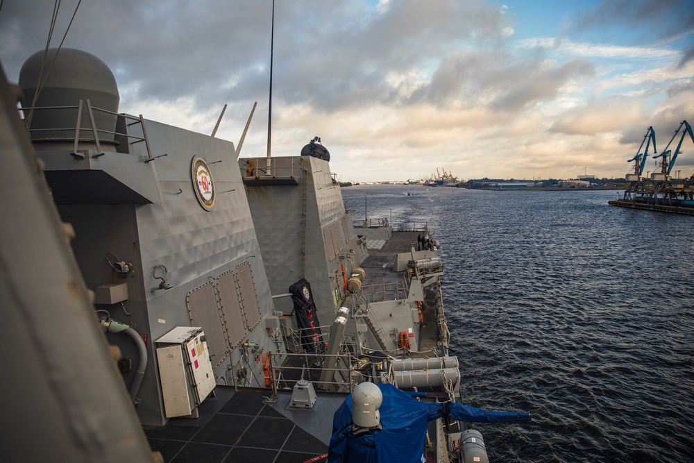 USS Paul Ignatius (DDG 117) Arrives Riga, Latvia