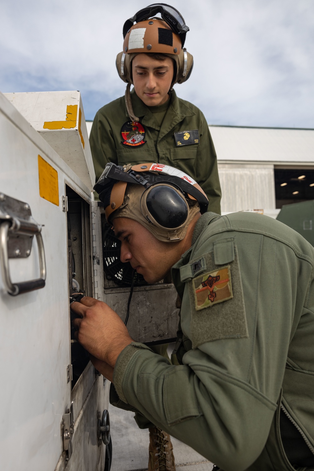 The Underdogs of Aviation: The Maintenance Crews