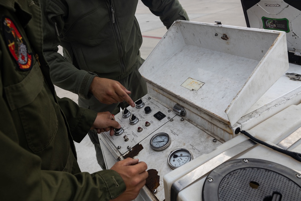 The Underdogs of Aviation: The Maintenance Crews