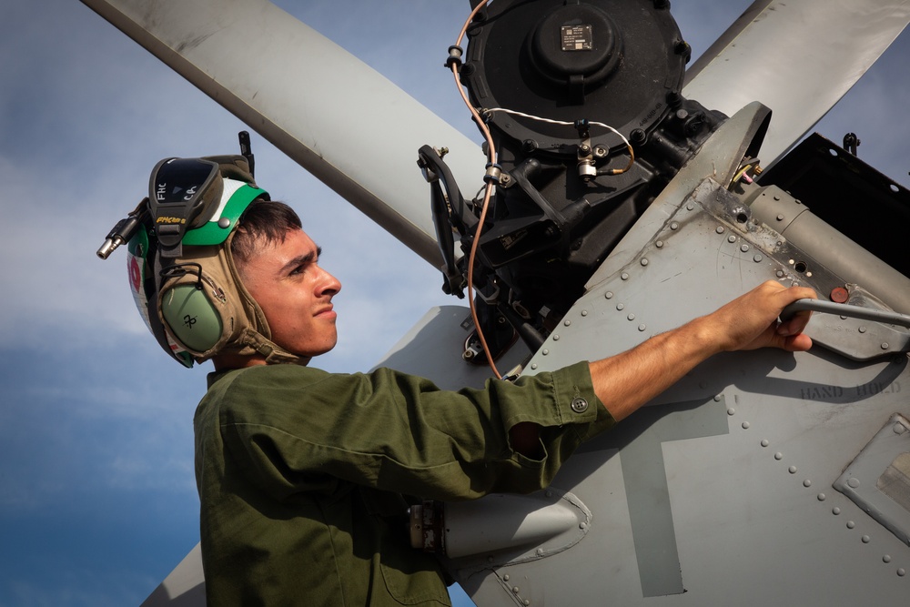 The Underdogs of Aviation: The Maintenance Crews