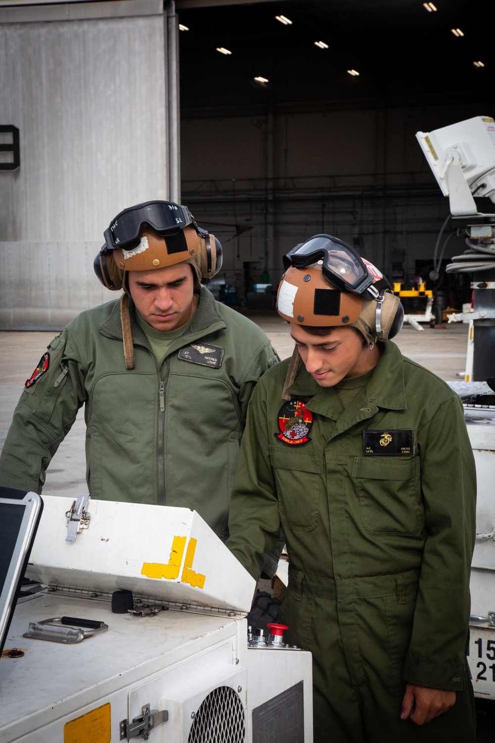 The Underdogs of Aviation: The Maintenance Crews