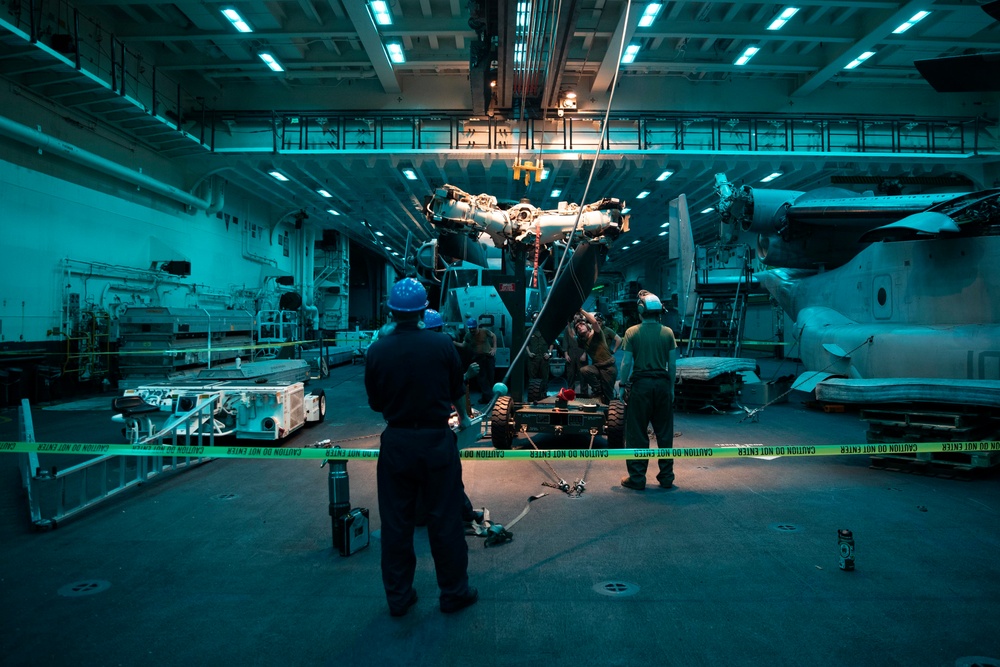 31st MEU conducts MV-22 Rotor Maintenance