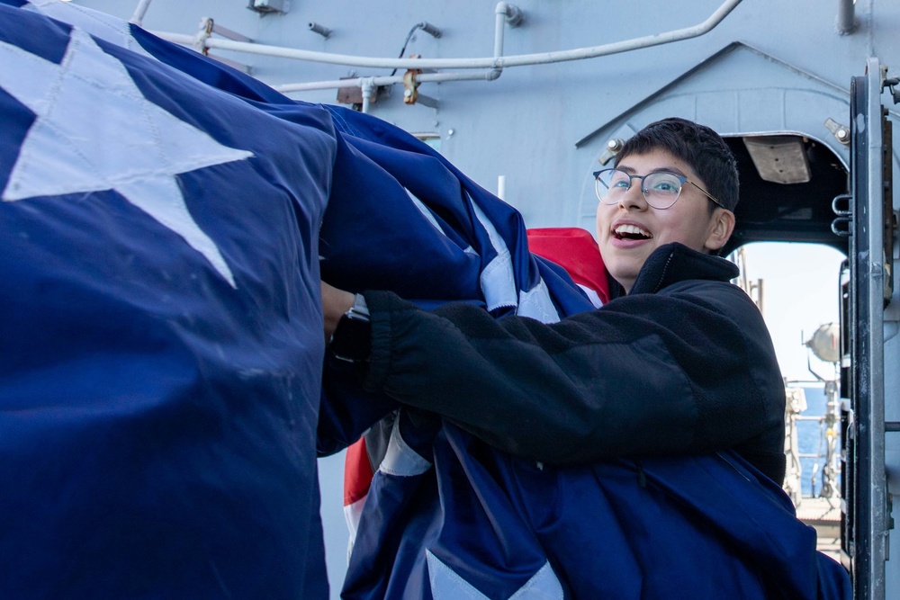 USS Leyte Gulf (CG 55) Participates in PHOTOEX