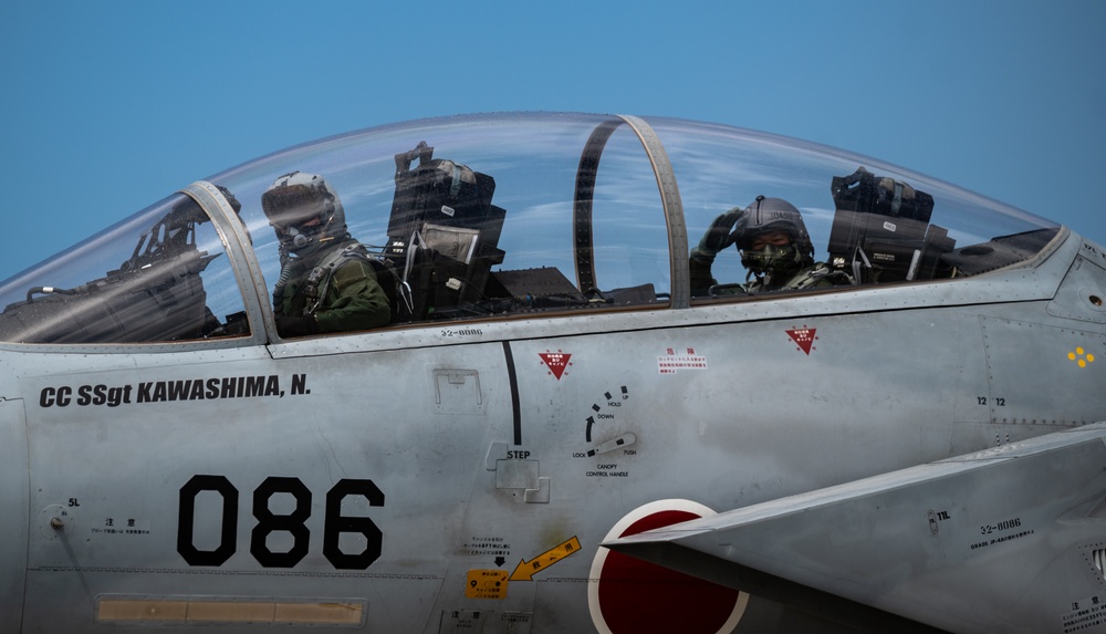 JASDF supports Southern Beach