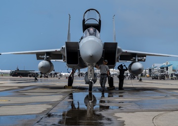 JASDF supports Southern Beach