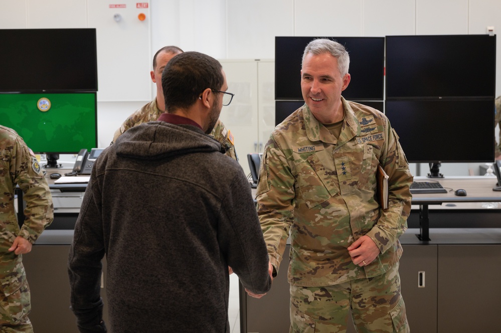 SpOC Commander visits Wideband Satellite Operations Center