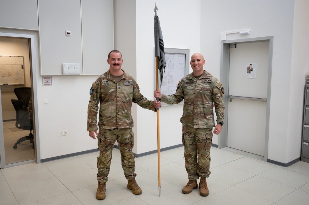 Dvids Images Spoc Commander Visits Wideband Satellite Operations