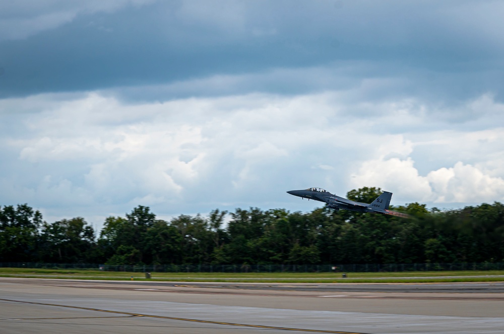 Sky’s the limit: SJAFB F-15E Strike Eagles take flight