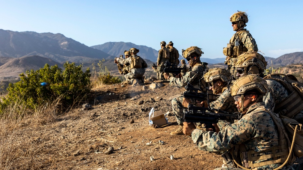 13th MEU BLT conducts grenade launcher training