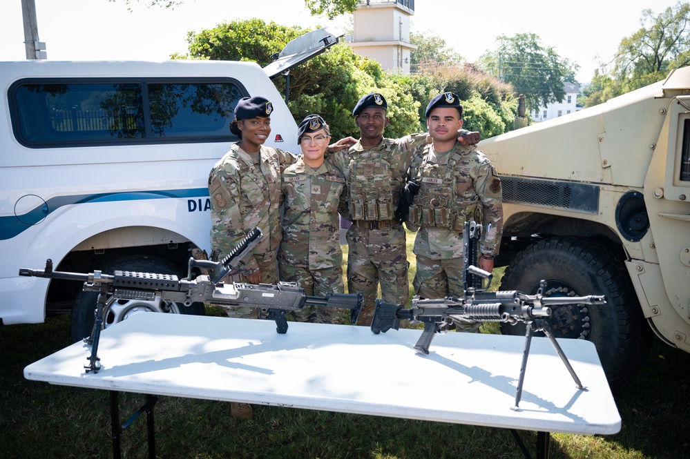 Georgia Air National Guard leaders, recruiters, and Airmen visit Georgia Military College football game