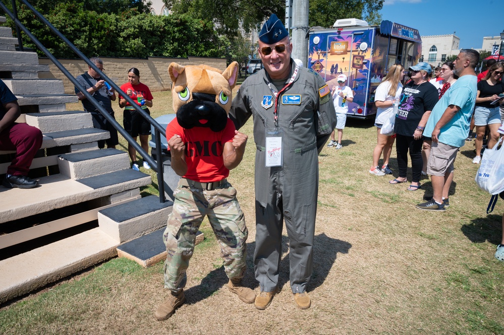 Georgia Air National Guard leaders, recruiters, and Airmen visit Georgia Military College football game