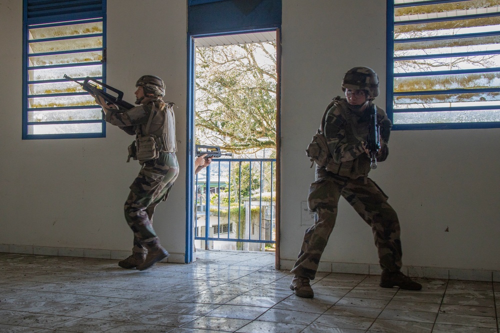 MARFORPAC Marines and French Armed Forces participate in MOUT Training and Jungle Rappel Course