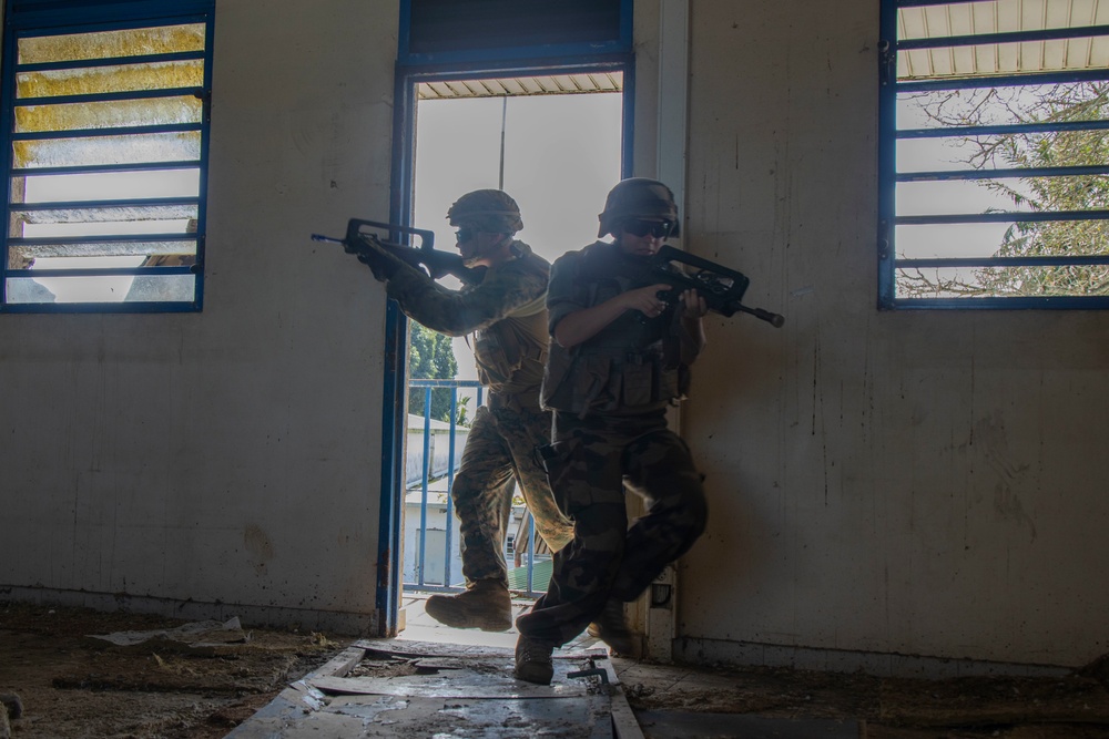 MARFORPAC Marines and French Armed Forces participate in MOUT Training and Jungle Rappel Course