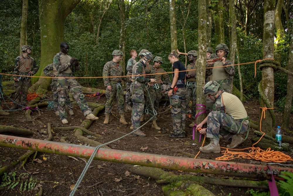 MARFORPAC Marines and French Armed Forces participate in MOUT Training and Jungle Rappel Course