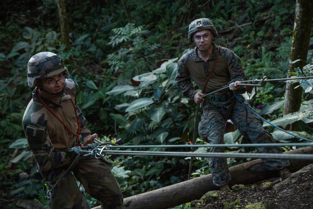 MARFORPAC Marines and French Armed Forces participate in MOUT Training and Jungle Rappel Course