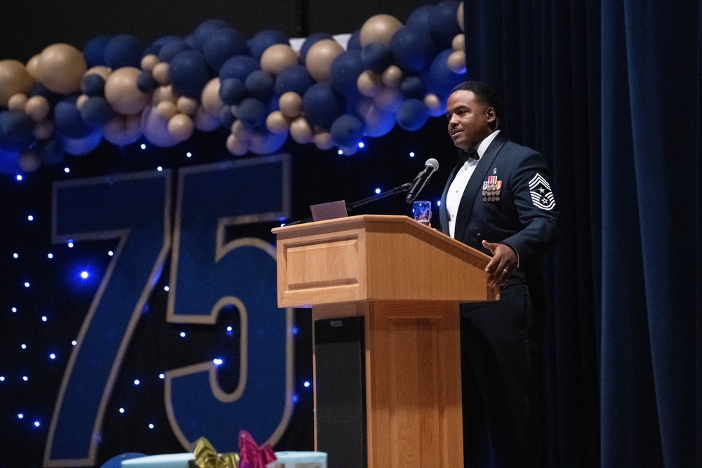 Yokota celebrates the 75th U.S. Air Force Anniversary